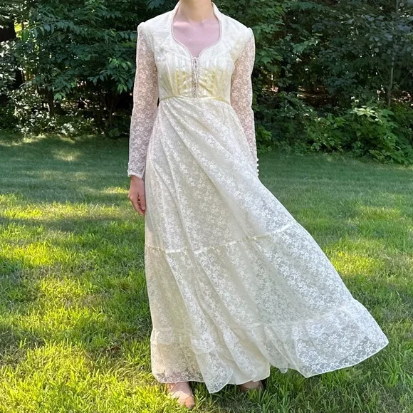 Gunne Sax Romantic Cream Lace Long Dress, S. - Picture 14 of 16